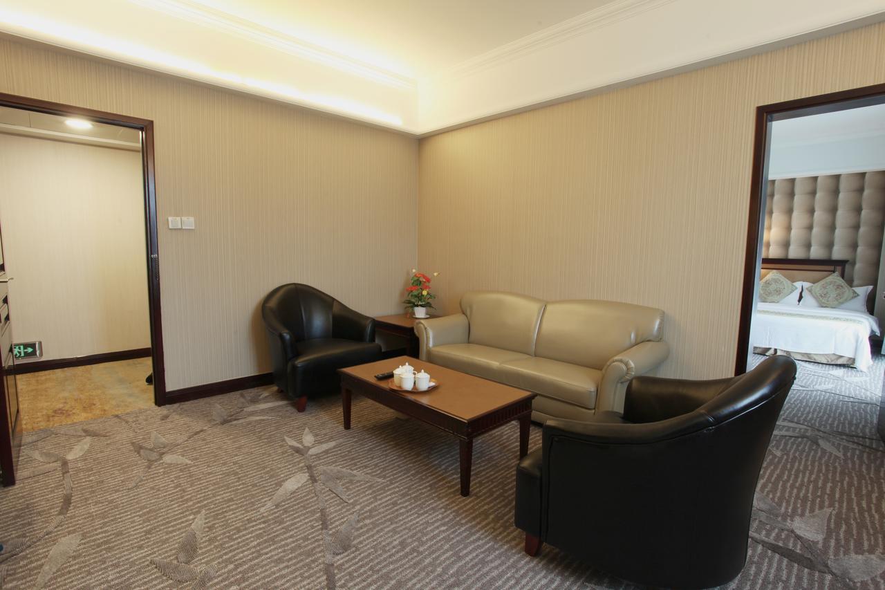 Guangzhou Nanfang Yiyuan Hotel Exteriör bild