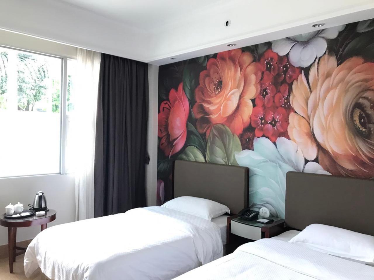 Guangzhou Nanfang Yiyuan Hotel Exteriör bild